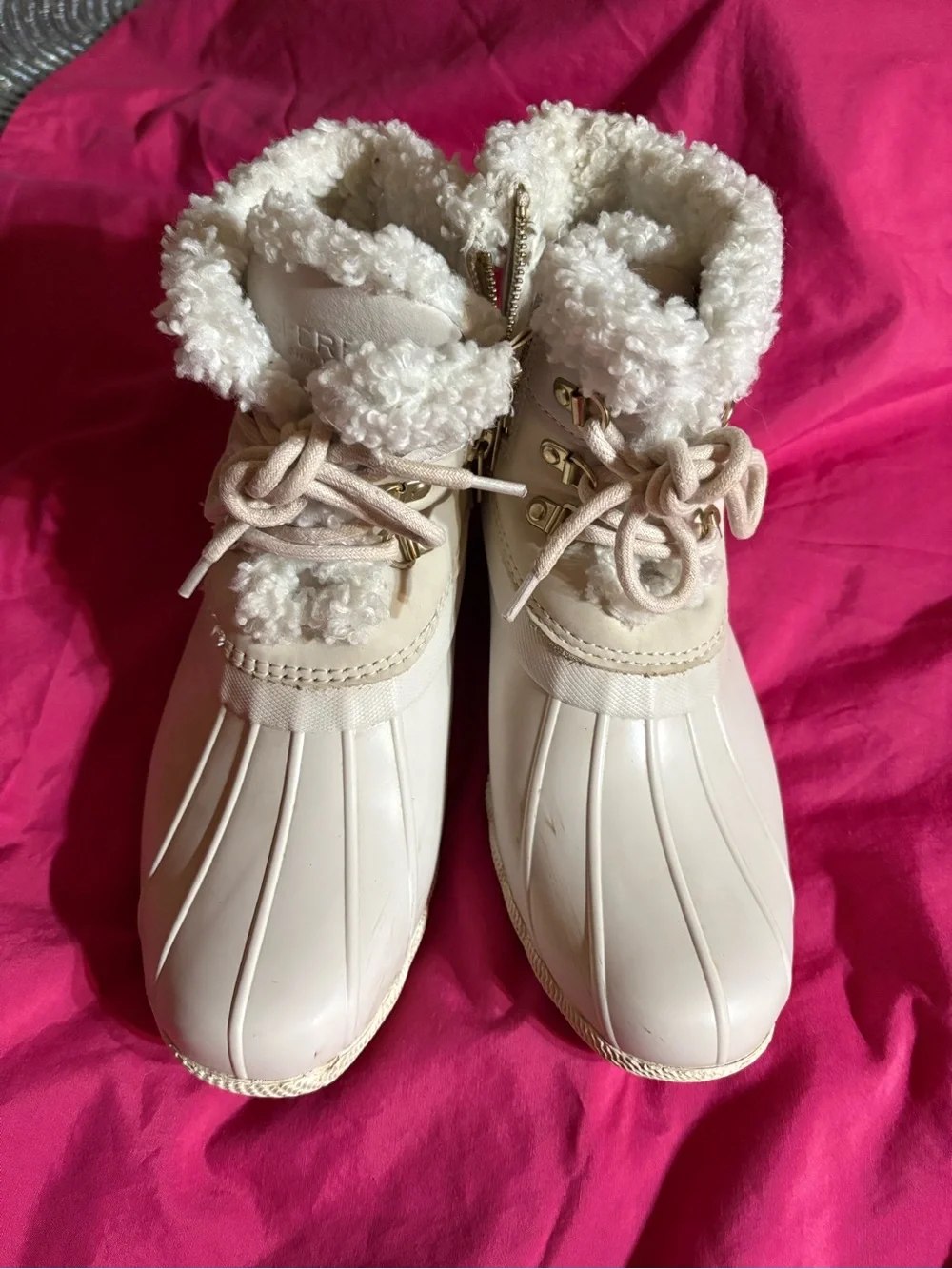 SBAGLIEN1  Sperry Cream Sherpa-Trim Duck Boots